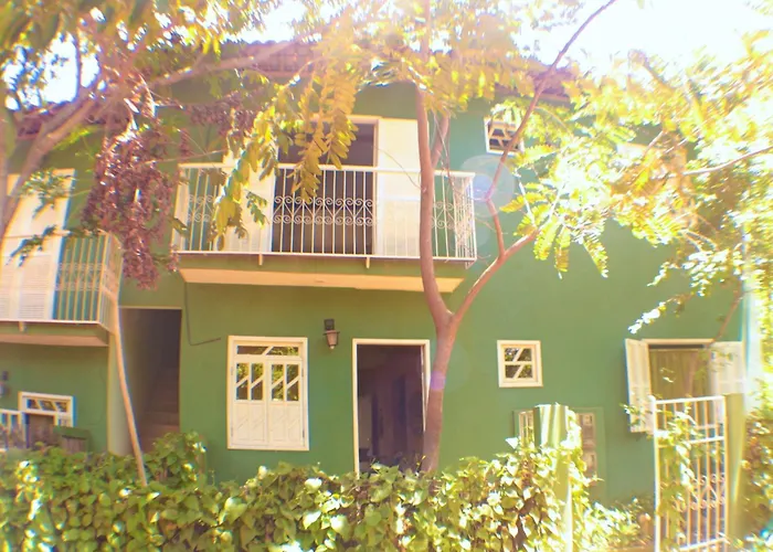 Casas Caminho Do Meio